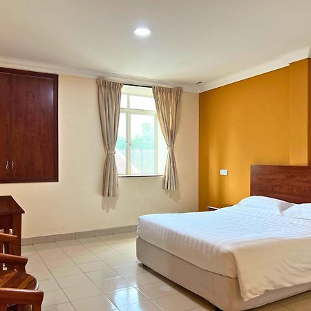 Tropicana Hotel Gemas 외부 사진